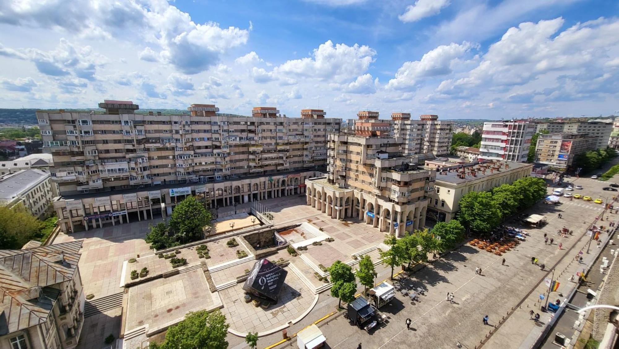 Panoramic Penthouse In The Heart Of Iasi Apartment Exterior photo